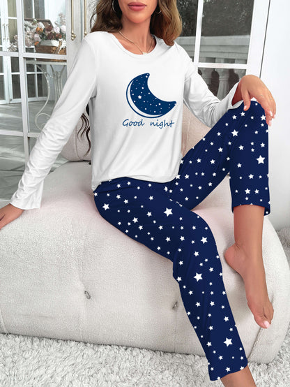 Pijama com estampado de estrelas, manga comprida com gola redonda e calças com cintura elástica