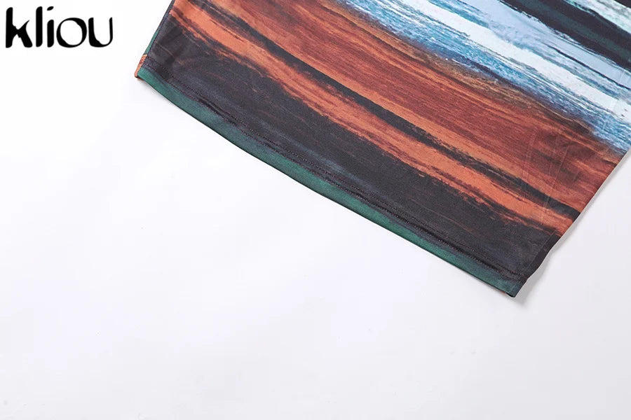 Vestidos mini às riscas com painéis Kliou