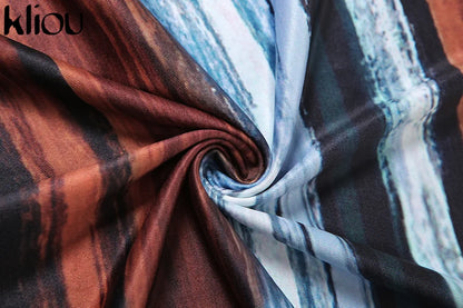 Vestidos mini às riscas com painéis Kliou