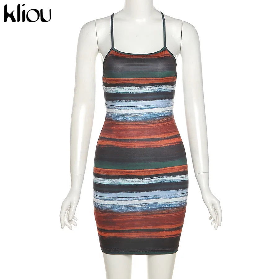 Vestidos mini às riscas com painéis Kliou