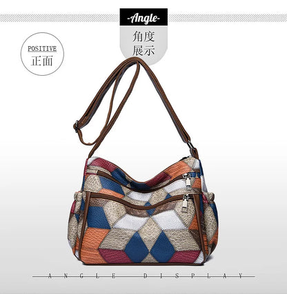 Bolso de mano de cuero con monograma estampado