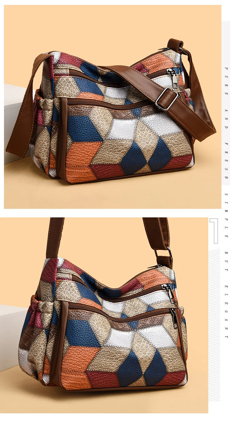 Bolso de mano de cuero con monograma estampado