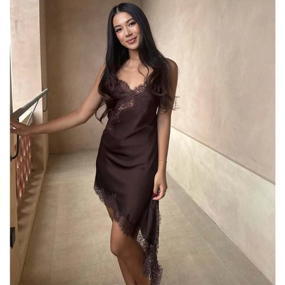 Vestido Mini de Renda e Cetim para Mulher – Estilo Sexy e Festa