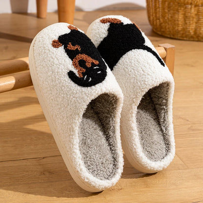 Chinelos de Inverno para Senhora – Design de Cãozinho Preto em Estilo Cartoon, Quentes, Macios e Confortáveis para Casa