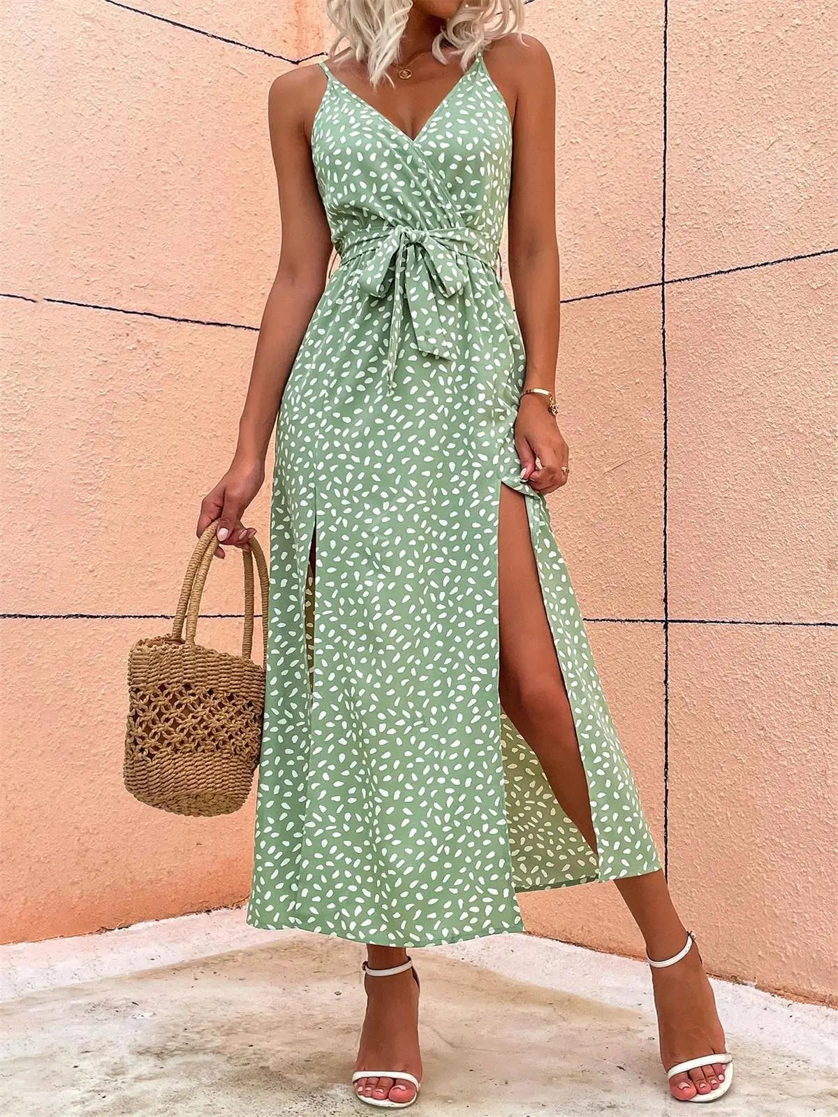 Vestido de verano sin espalda con estampado floral
