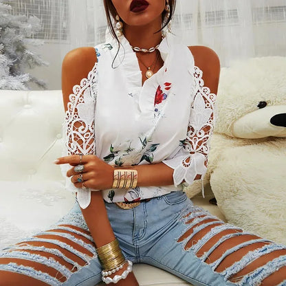 Top feminino de verão, casual e sensual, com detalhe vazado e estampado floral, blusa elegante para mulher com decote em V, mangas curtas em renda, camisa/blusa feminina, modelo 19361.