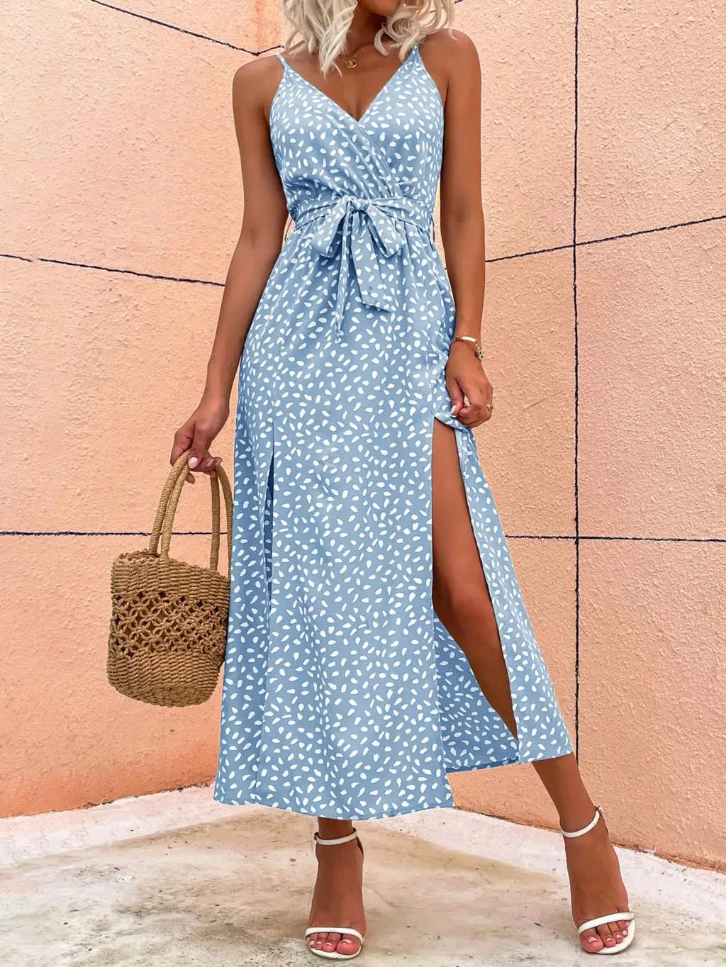 Vestido de verano sin espalda con estampado floral