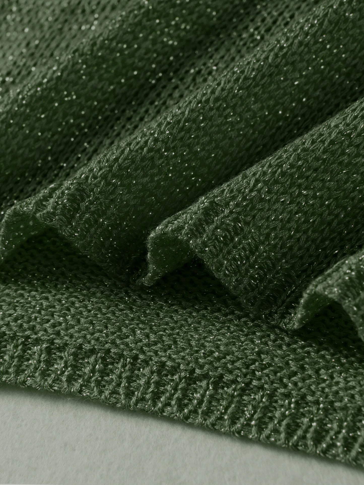Vestido mini de praia para mulher, modelo 2026, sexy, com decote profundo em V, tecido tipo seda brilhante, malha (knit), costas descobertas