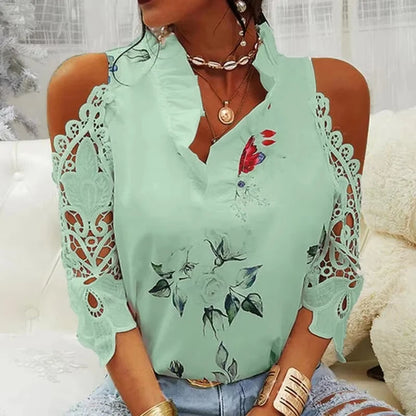 Top feminino de verão, casual e sensual, com detalhe vazado e estampado floral, blusa elegante para mulher com decote em V, mangas curtas em renda, camisa/blusa feminina, modelo 19361.