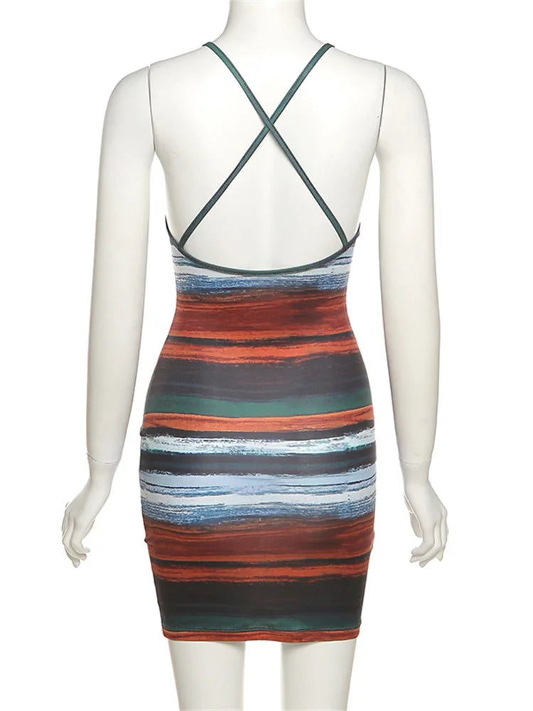 Vestidos mini às riscas com painéis Kliou