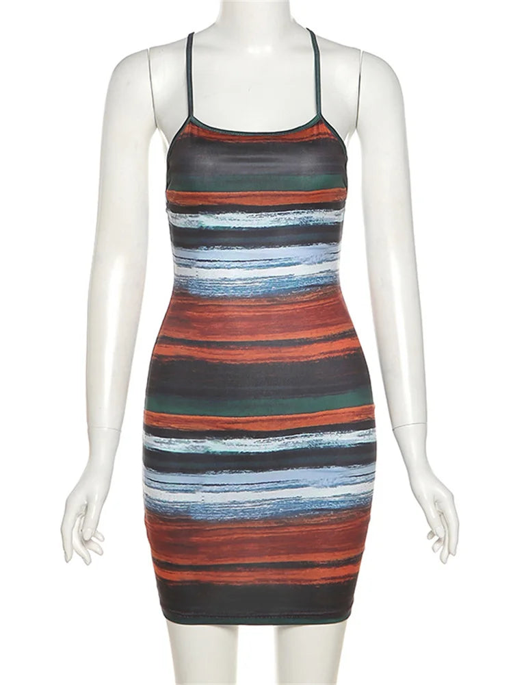 Vestidos mini às riscas com painéis Kliou