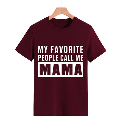 Camiseta con estampado “My Favorite People Call Me Mama”, manga corta, cuello redondo, corte holgado y cómodo, ideal para un look casual y relajado
