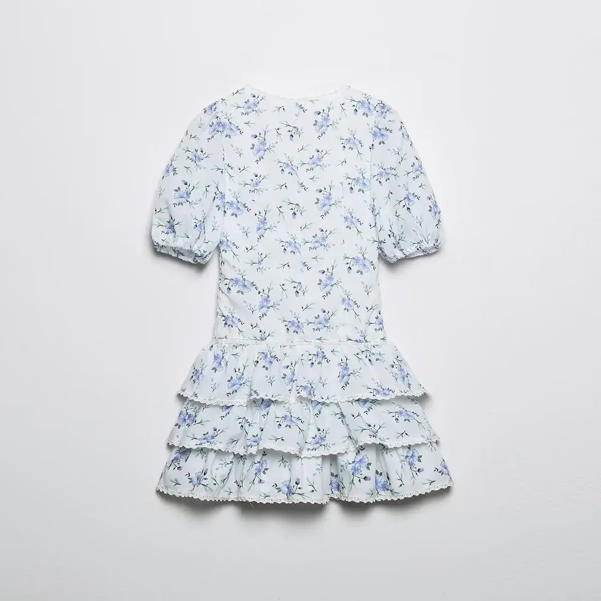 Vestido Elegante com Estampa e Bordado