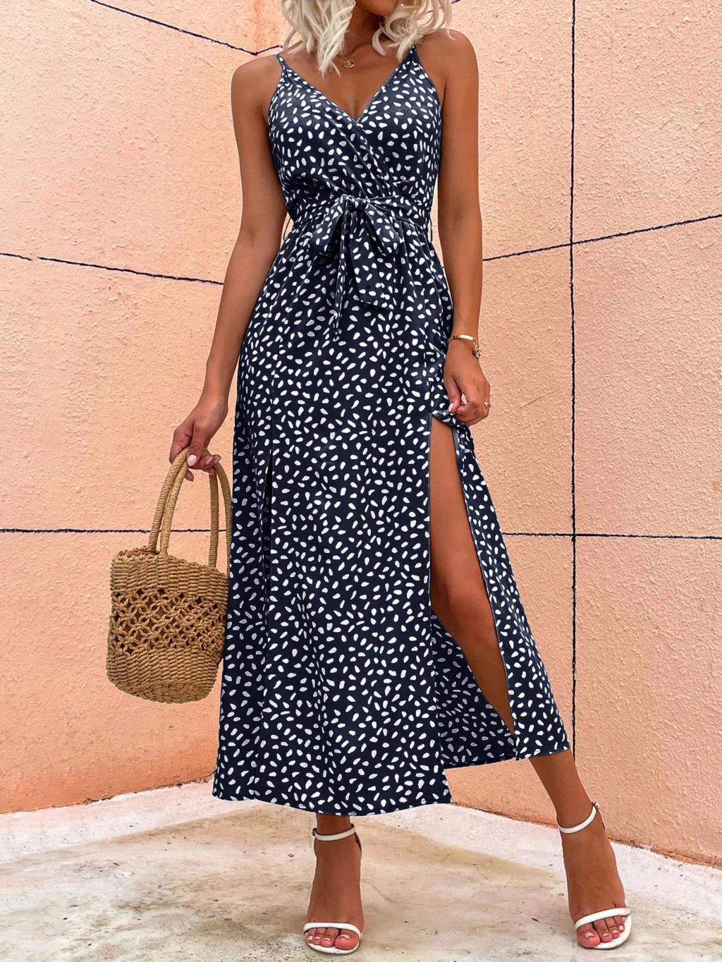 Vestido de verano sin espalda con estampado floral
