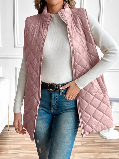 Colete acolchoado com fecho e gola alta